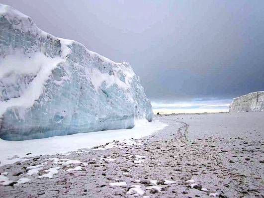 Reste des Furtwngler Gletschers 3