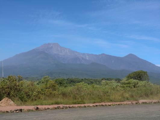 Mt. Meru vom Gate aus gesehen