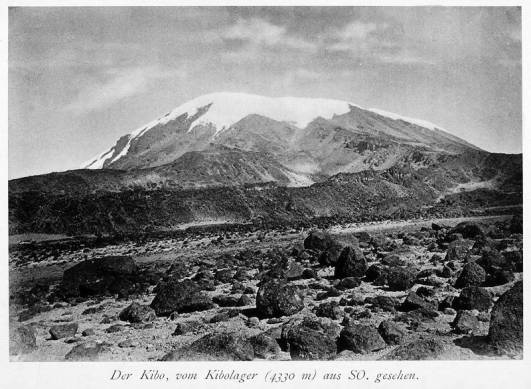 1889 - Der Kibo vom Kibolager 4.330m aus