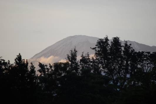 Der Kibo bei Sonnenuntergang (20.05.13)