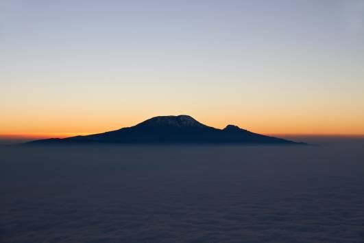 Sonnenaufgang am Kibo, Mt. Meru