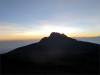 <small><b>Bilder von der Marangu Route aus dem Kilimanjaro-Gipfelbuch-Eintrag-Nr.: 224</b><br>Eintrag-Titel : Perfekter Tag von Rebecca Frank vom 2011-11-13 09:26:14<br><b>Bild-Beschreibung : Der Mawenzi bei Sonnenaufgang</b></small>
