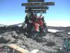 <small><b>Bilder von der Marangu Route aus dem Kilimanjaro-Gipfelbuch-Eintrag-Nr.: 59</b><br>Eintrag-Titel : Mit 16-köpfiger Gruppe zum Uhuru Peak von Helmut Baltes vom 2003-08-31 10:24:21<br><b>Bild-Beschreibung : 08:37 Uhr, Uhuru Peak</b></small>