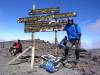 <small><b>Bilder von der Rongai Route aus dem Kilimanjaro-Gipfelbuch-Eintrag-Nr.: 143</b><br>Eintrag-Titel : Mt.Kilimanjaro nach Mt.Kenya von Oliver Seipp vom 2005-10-23 17:57:00<br><b>Bild-Beschreibung : Uhuru Peak am 20.10.2005</b></small>