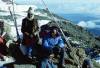 <small><b>Bilder von der Marangu Route aus dem Kilimanjaro-Gipfelbuch-Eintrag-Nr.: 408</b><br>Eintrag-Titel : Meine Kibo-Besteigung im Dezember 1981 von Jörg Schnyder vom 2021-05-03 17:51:42<br><b>Bild-Beschreibung : Gilmans Point @5660müM</b></small>