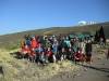 <small><b>Bilder von der Marangu Route aus dem Kilimanjaro-Gipfelbuch-Eintrag-Nr.: 59</b><br>Eintrag-Titel : Mit 16-köpfiger Gruppe zum Uhuru Peak von Helmut Baltes vom 2003-08-31 10:24:21<br><b>Bild-Beschreibung : Das gesamte Team</b></small>