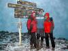 <small><b>Bilder von der Machame Route aus dem Kilimanjaro-Gipfelbuch-Eintrag-Nr.: 74</b><br>Eintrag-Titel : WIR HABEN ES GESCHAFFT ! von Britt Pallesch vom 2004-02-29 15:59:00<br><b>Bild-Beschreibung : Uhuru Peak am 22.02.2004</b></small>