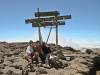 <small><b>Bilder von der Lemosho Route aus dem Kilimanjaro-Gipfelbuch-Eintrag-Nr.: 211</b><br>Eintrag-Titel : Wir haben es geschafft! von Ingrid und Dieter Schubert vom 2011-02-03 21:55:17<br><b>Bild-Beschreibung : kaputt aber oben</b></small>