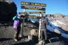 <small><b>Bilder von der Lemosho Route aus dem Kilimanjaro-Gipfelbuch-Eintrag-Nr.: 351</b><br>Eintrag-Titel : Meine Kilimanjarobesteigung Dezember 2014 von Marion Czekalla vom 2015-01-16 16:46:05<br><b>Bild-Beschreibung : Am Stella Point</b></small>
