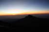 <small><b>Bilder von der Machame Route aus dem Kilimanjaro-Gipfelbuch-Eintrag-Nr.: 208</b><br>Eintrag-Titel : Von der Küste Frieslands aufs Dach Afrikas von Anne Ploeger vom 2010-09-07 18:16:03<br><b>Bild-Beschreibung : Mawenzi bei Sonnenaufgang</b></small>