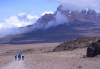 <small><b>Bilder von der Marangu Route aus dem Kilimanjaro-Gipfelbuch-Eintrag-Nr.: 354</b><br>Eintrag-Titel : -Kilimanjaro- Uhuru Peak am 01.01.2011 von Dirk Sinkwitz vom 2015-02-04 21:20:07<br><b>Bild-Beschreibung : Auf dem Kibo Saddle mit Mawenzi</b></small>