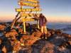 <small><b>Bilder von der Lemosho Route aus dem Kilimanjaro-Gipfelbuch-Eintrag-Nr.: 381</b><br>Eintrag-Titel : Uhuru-Peak 2016 von Jürgen Heinz vom 2016-11-09 13:20:42<br><b>Bild-Beschreibung : Uhuru Peak bei Sonnenaufgang III</b></small>