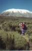 <small><b>Bilder von der Kikeleva Route aus dem Kilimanjaro-Gipfelbuch-Eintrag-Nr.: 12</b><br>Eintrag-Titel : Ein unvergessliches Abenteuer von Jörg Marretsch vom 2001-02-19 14:46:00<br><b>Bild-Beschreibung : Marsch in 3.000m Höhe</b></small>