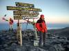 <small><b>Bilder von der Machame Route aus dem Kilimanjaro-Gipfelbuch-Eintrag-Nr.: 112</b><br>Eintrag-Titel : Ein unvergessliches Erlebnis von K.H.Nöth, W.Robl, H.Erbes vom 2005-02-20 06:05:00<br><b>Bild-Beschreibung : Walter Robl am Uhuru Peak</b></small>