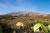 <small><b>Bilder von der Lemosho Route aus dem Kilimanjaro-Gipfelbuch-Eintrag-Nr.: 340</b><br>Eintrag-Titel : 6. Aufstieg (2014) - Den Kibo umrundet ! von Rüdiger Achtenberg vom 2014-07-26 14:41:39<br><b>Bild-Beschreibung : Kiboblick vom Pofu Camp</b></small>